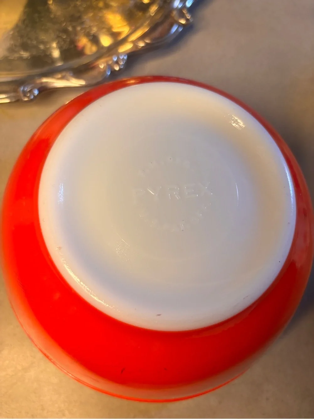 Vintage Pyrex 402 Primary Colors Red Mixing Bowl 1.5 Qt 7” Early USA